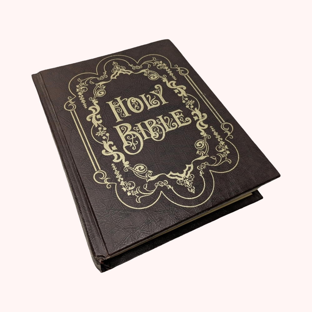 1970 Holy Bible Catholic Family Record Edition Red Letter Edition Large Size